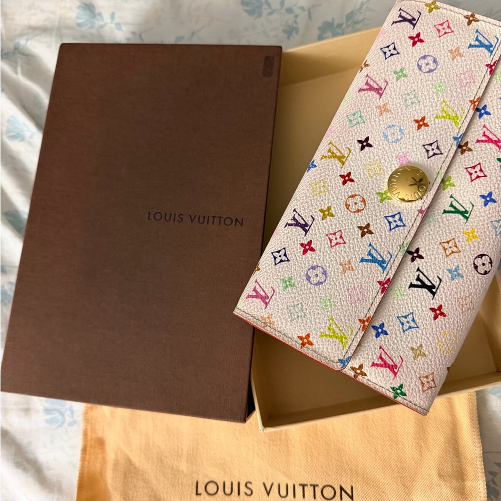 Takashi Murakami X Louis Vuitton White Monogram Multicolor Wallet - Picture 2 of 16